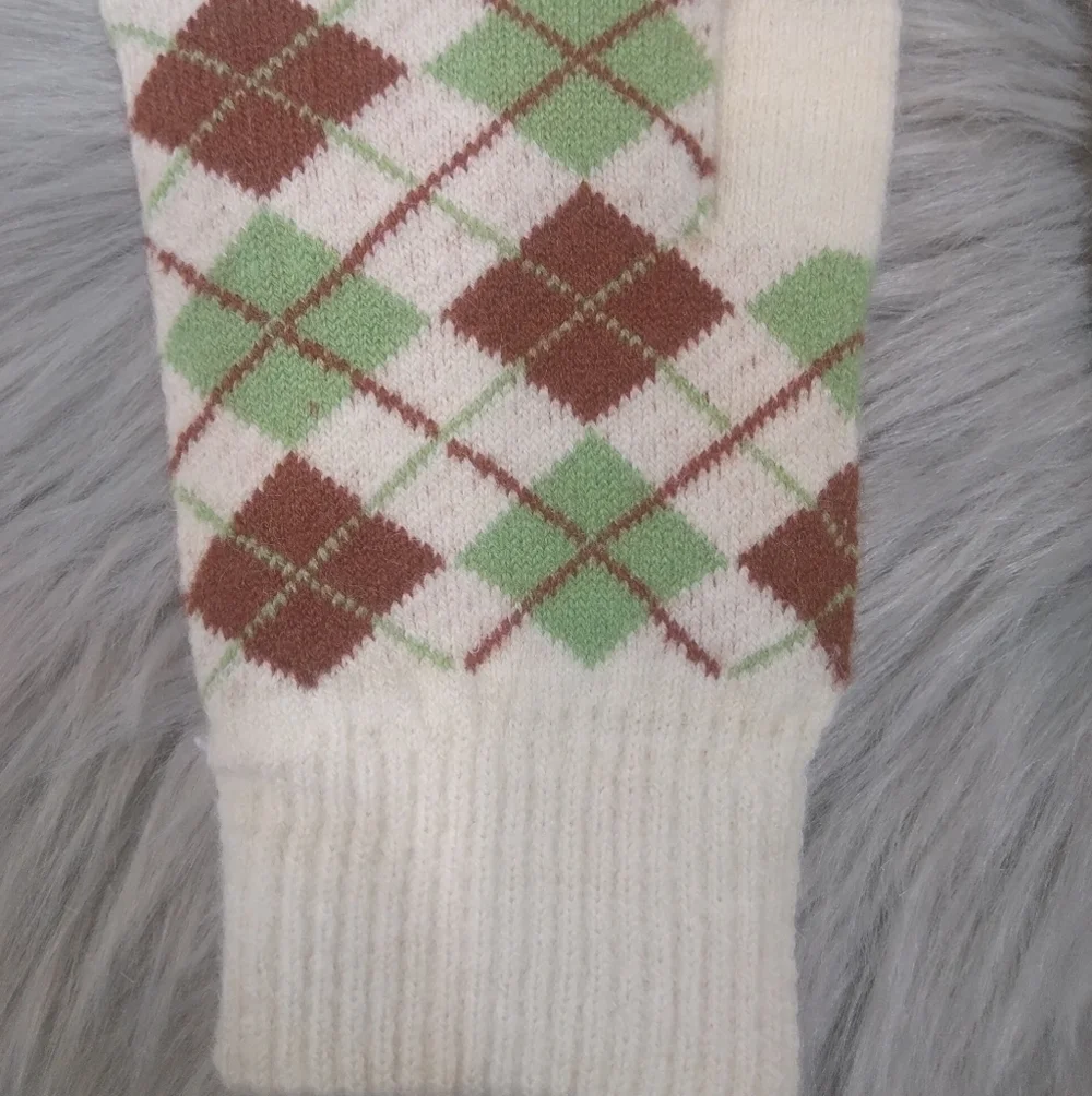 Argyle Style Acrylic Gloves In Beige